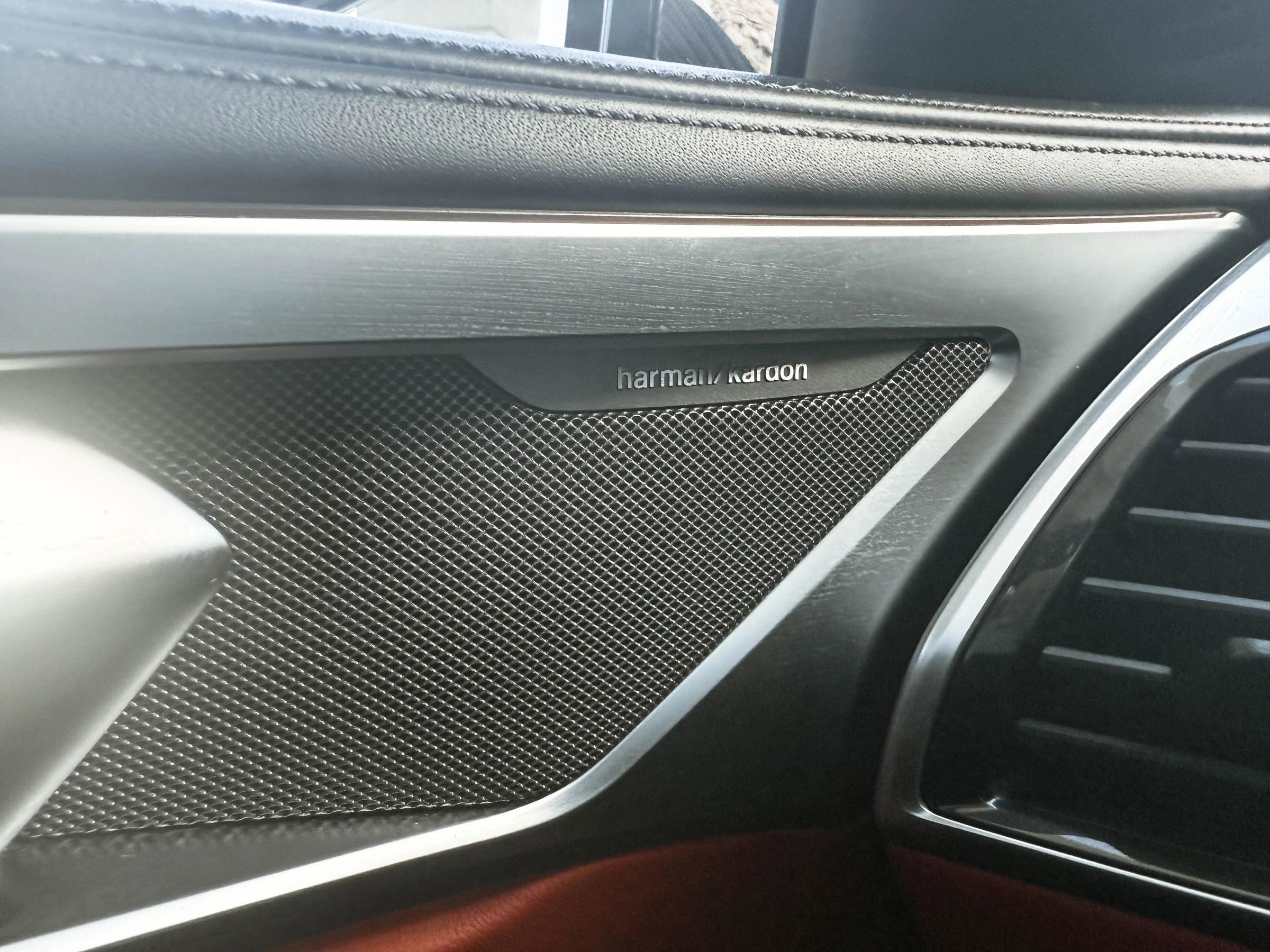 Used 2021 BMW M850i xDrive M850i xDrive Coupe 2D w/ M Carbon Exterior Package image 22