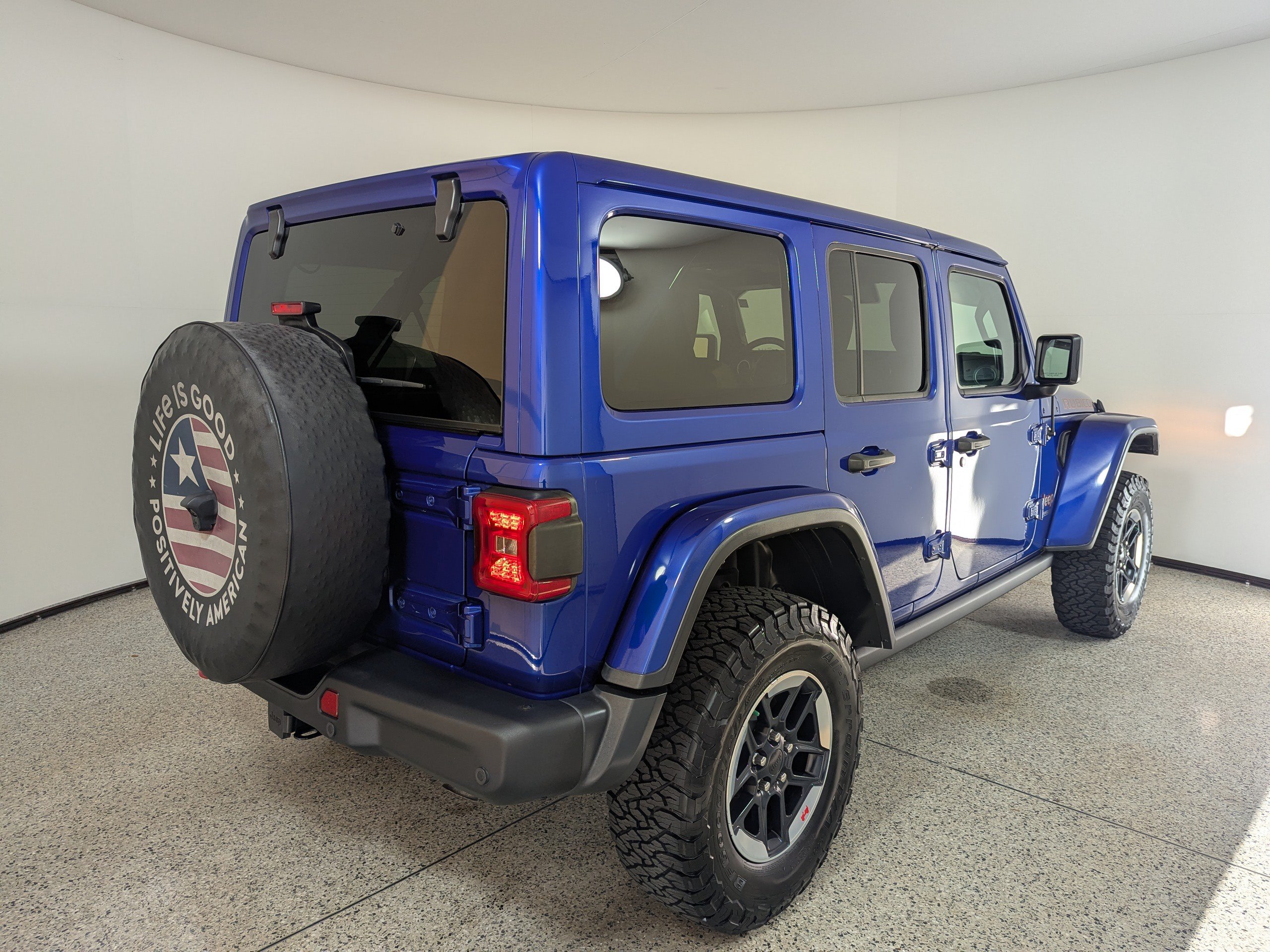 Used 2019 Jeep Wrangler Unlimited Rubicon w/ Dual Top Group AWD/4WD image 8
