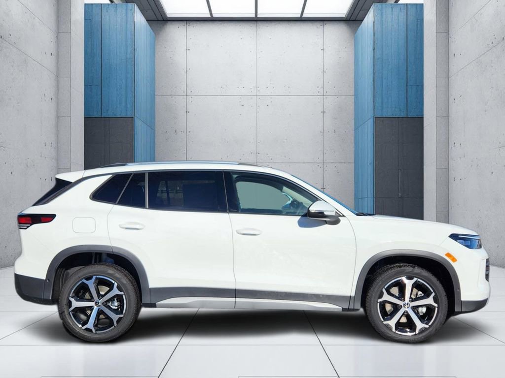 New 2026 Volkswagen Tiguan SE image 23