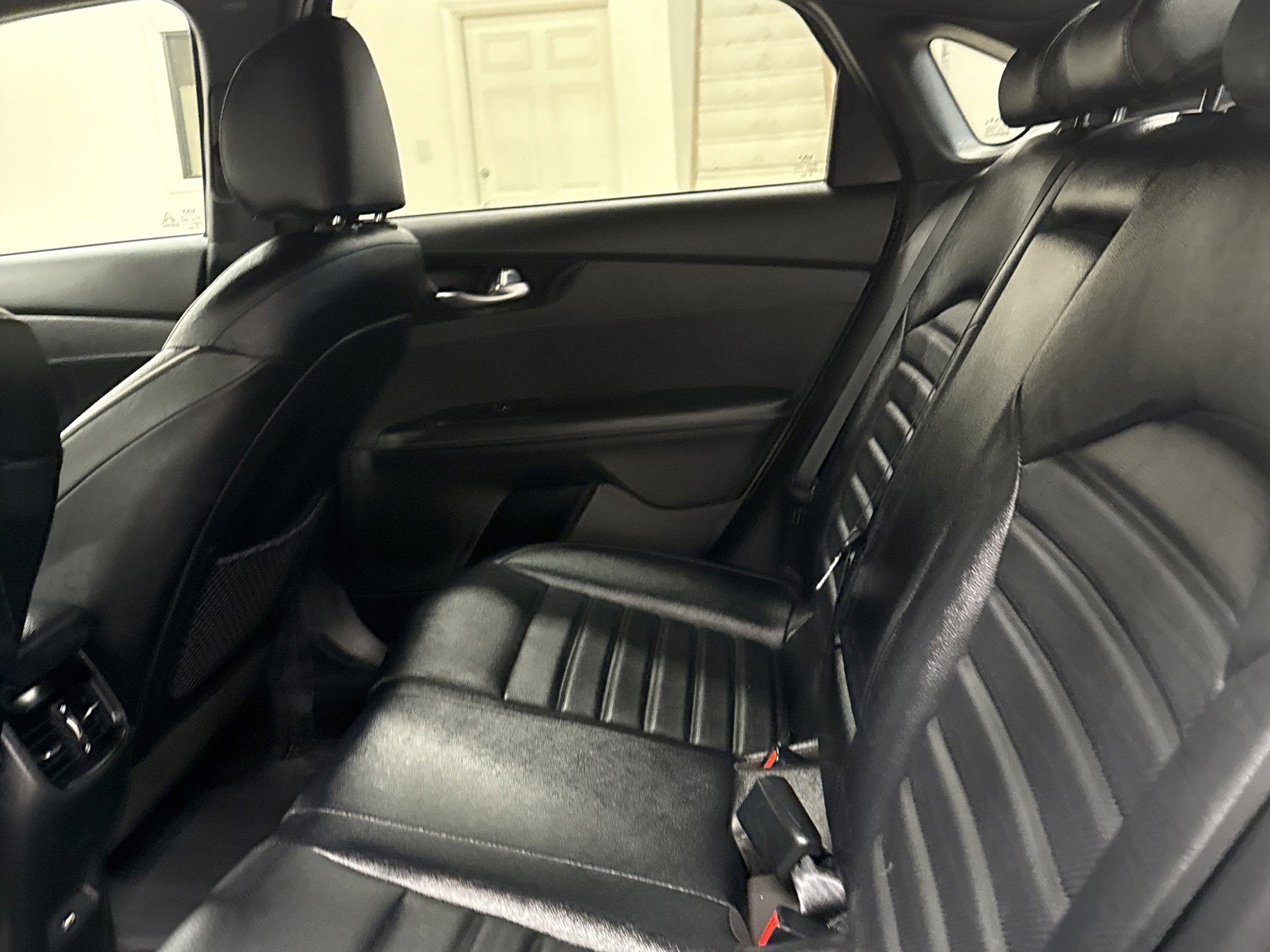 Used 2024 Kia Forte GT-Line w/ GT-Line Premium Package image 9