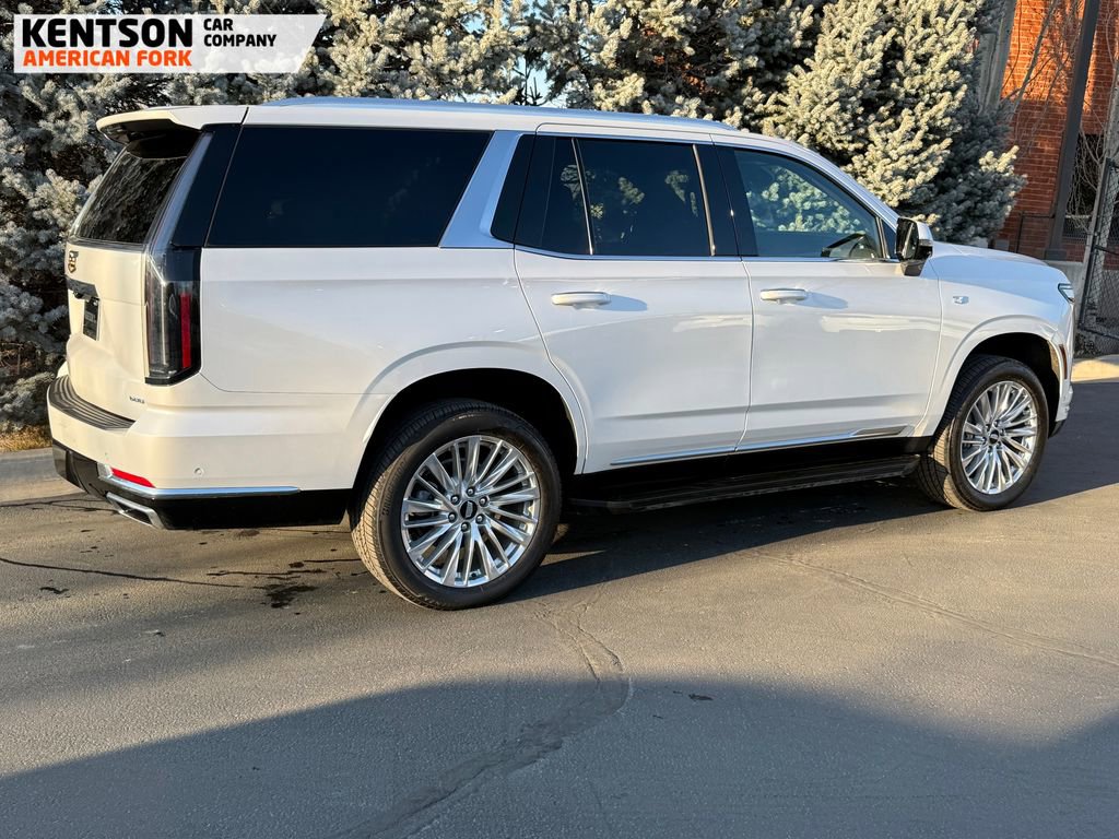 Used 2025 Cadillac Escalade Premium Luxury image 10