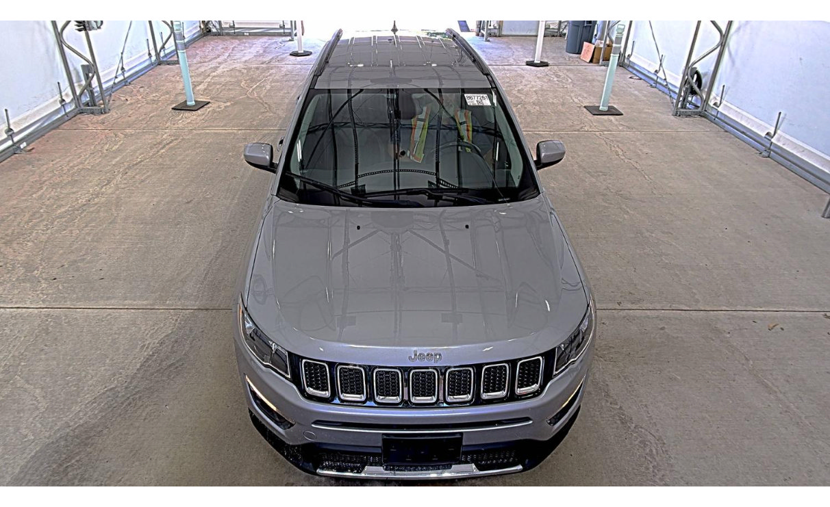 Used 2021 Jeep Compass Latitude w/ Convenience Group AWD/4WD image 3