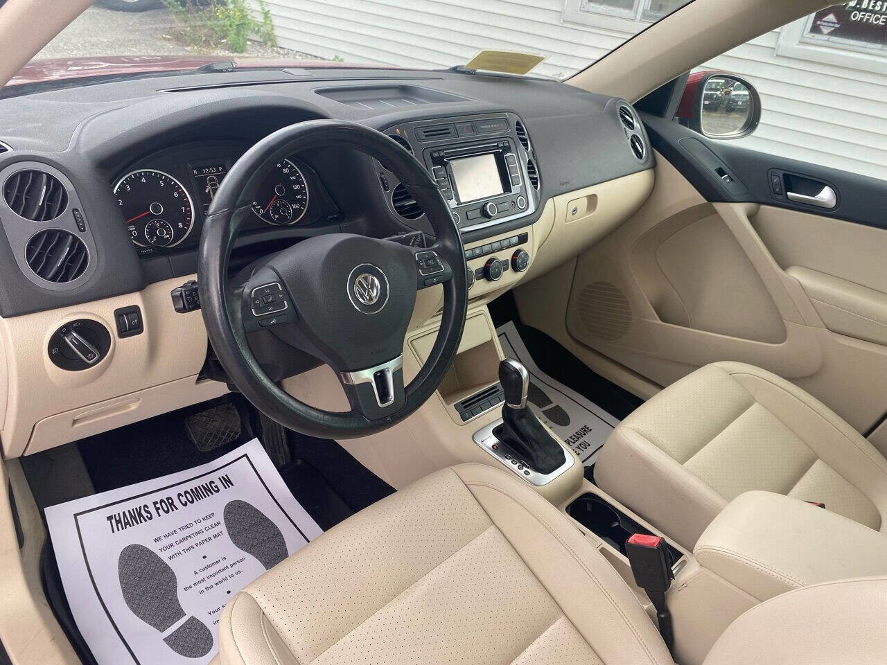 Used 2013 Volkswagen Tiguan SE image 22