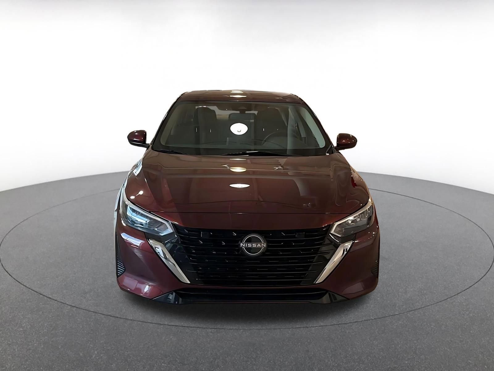 Used 2025 Nissan Sentra SV image 4