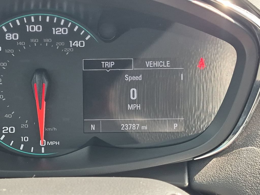 Used 2022 Chevrolet Trax LT w/ Midnight Edition FWD image 26