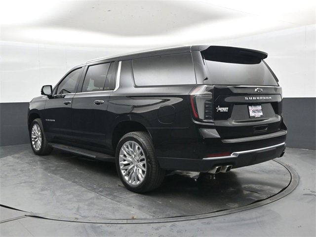 Used 2025 Chevrolet Suburban High Country w/ LPO, Illumination Package image 6