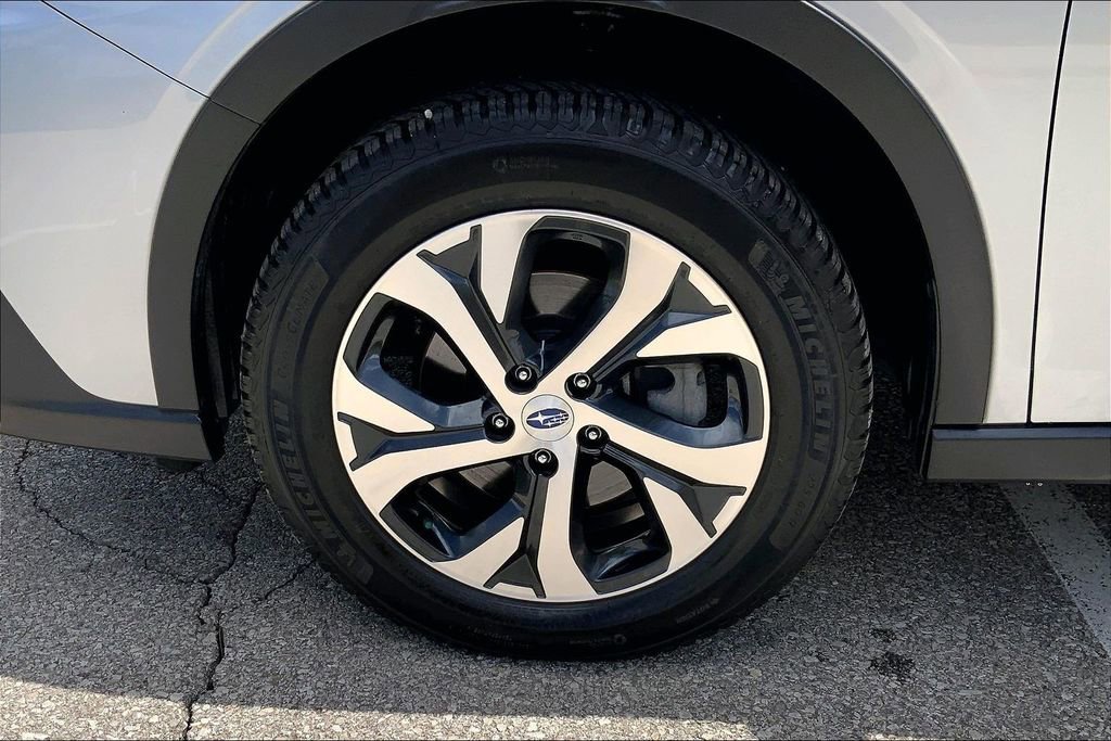 Used 2021 Subaru Outback Limited AWD/4WD image 9