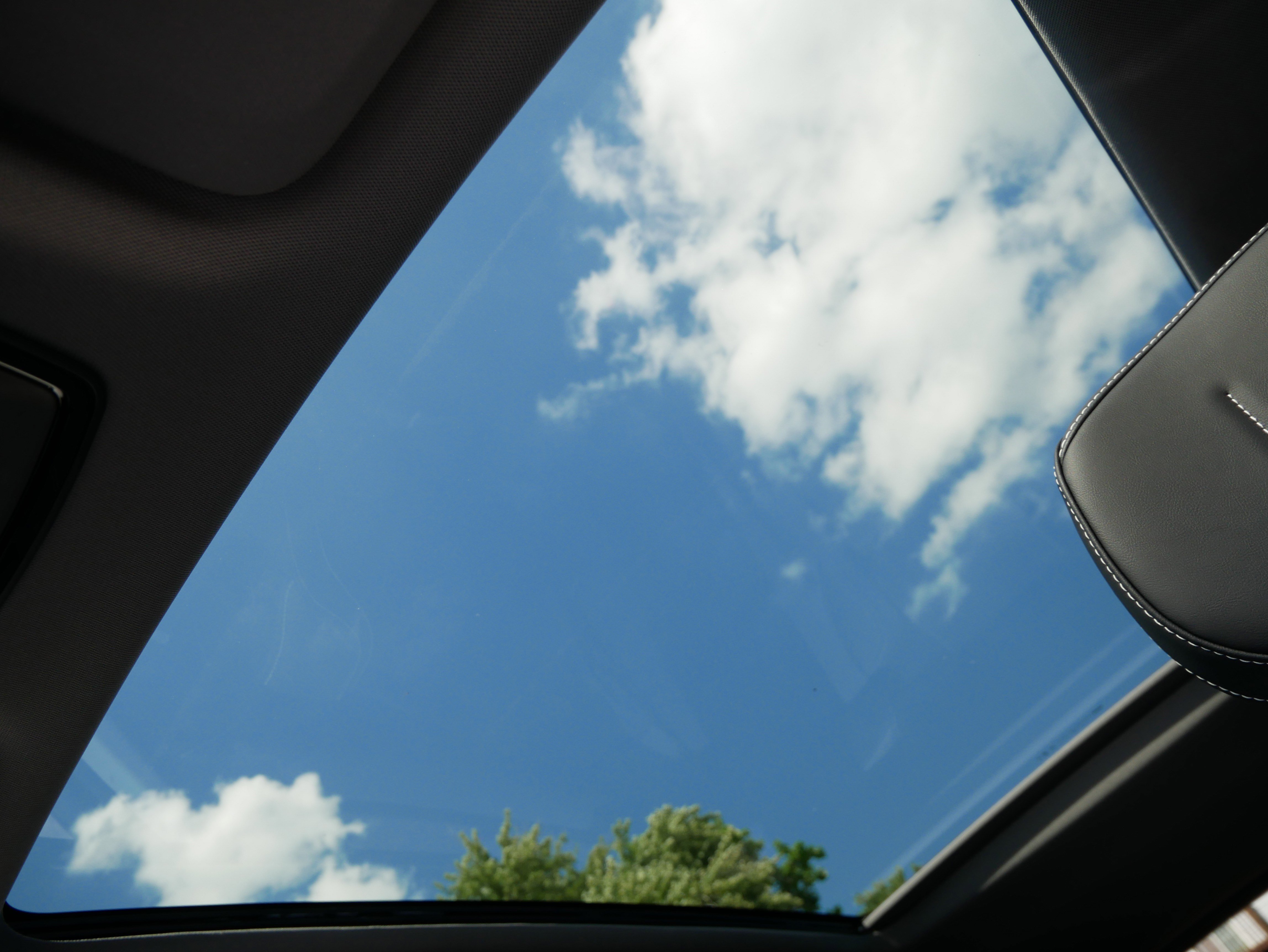 Used 2025 Cadillac Optiq Sport 1 w/ LPO, Floor Liner Package image 24