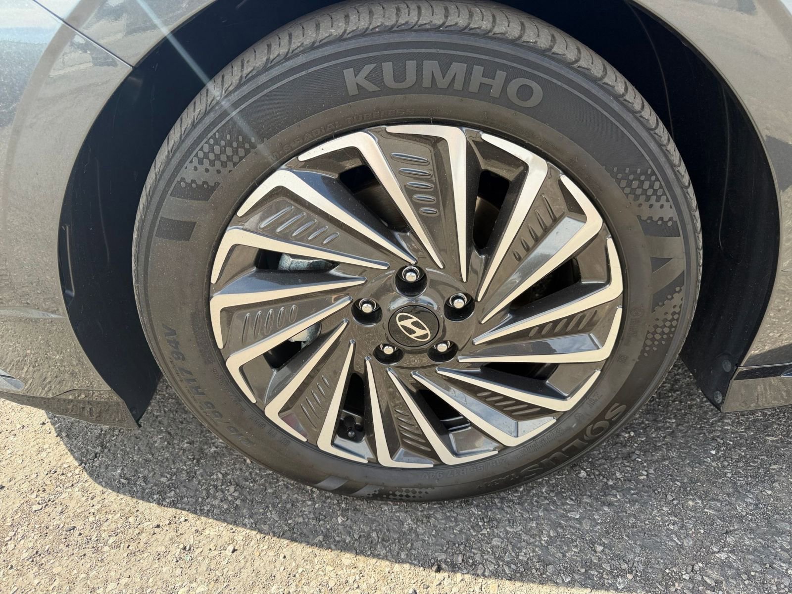 Used 2025 Hyundai Sonata SEL FWD image 30