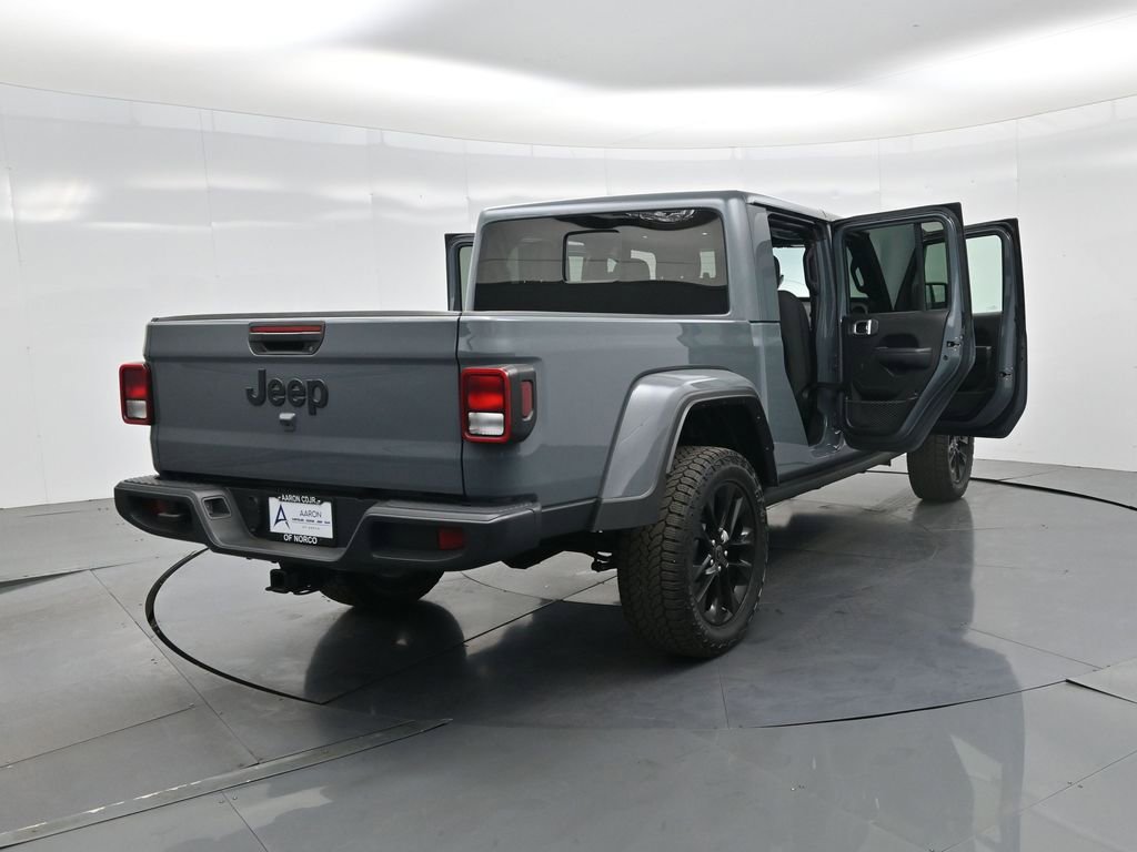 Used 2024 Jeep Gladiator Sport image 37