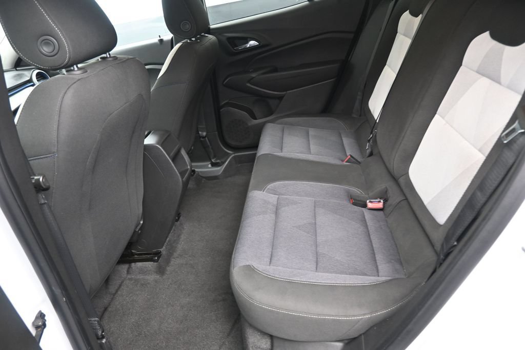 Used 2024 Chevrolet Trax LS w/ Driver Confidence Package FWD image 14