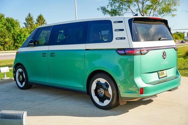 New 2025 Volkswagen ID. Buzz 1st Edition image 32
