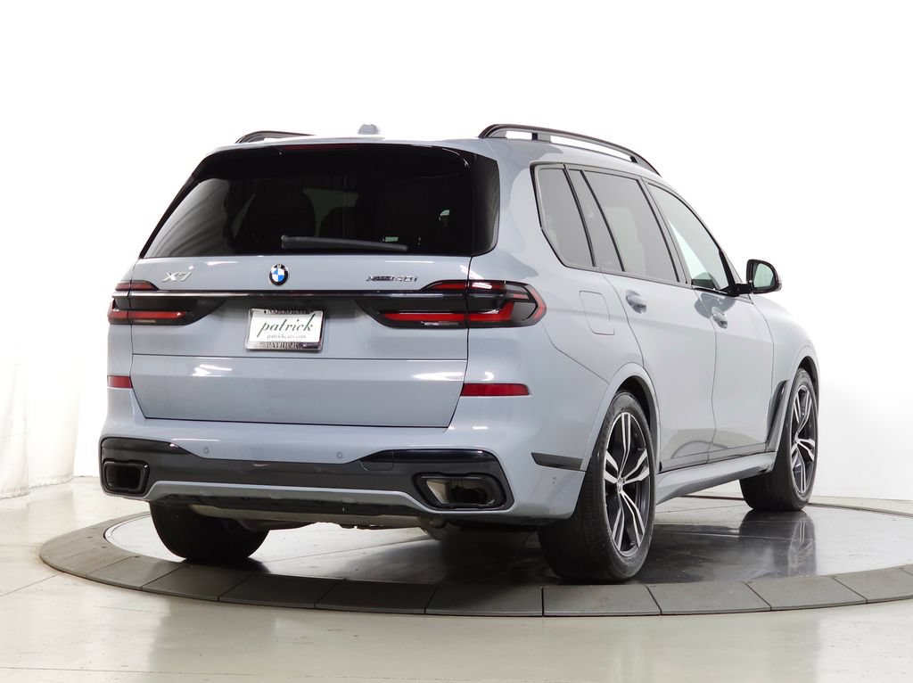 Used 2023 BMW X7 xDrive40i w/ M Sport Package AWD/4WD image 8