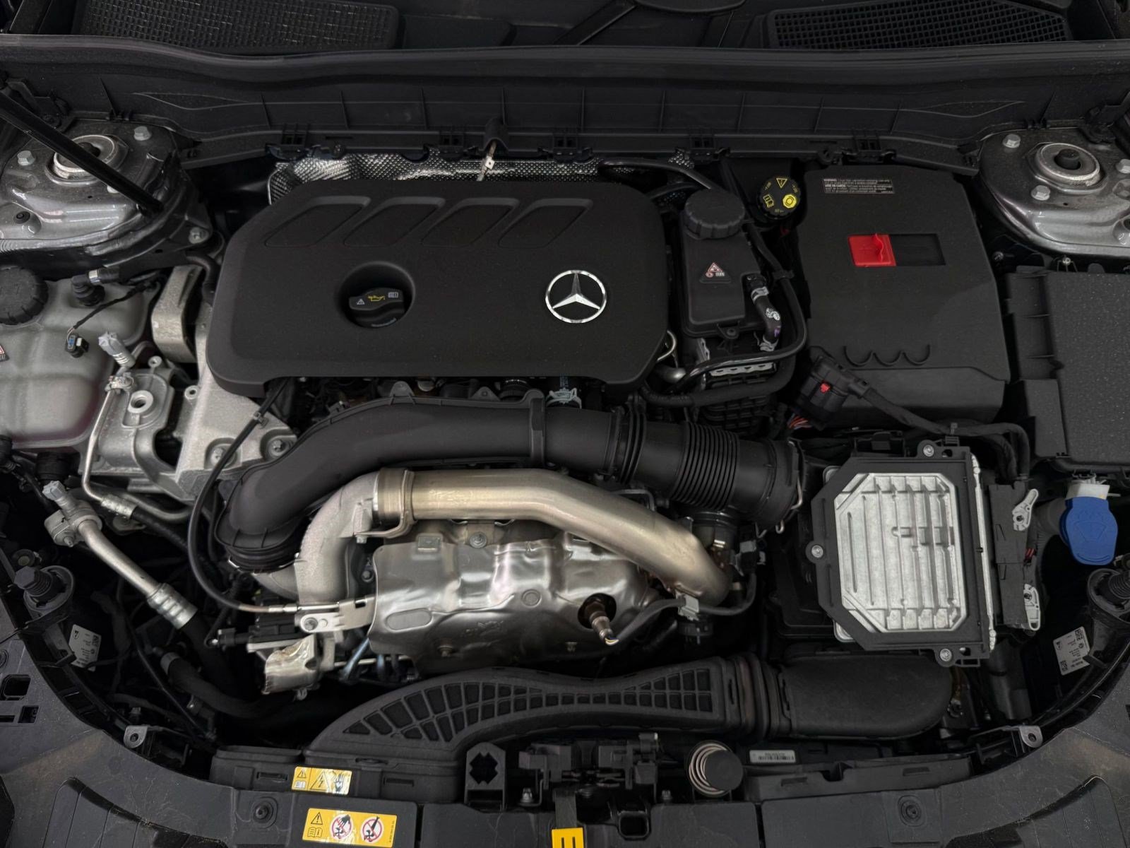 New 2025 Mercedes-Benz GLB 250 4MATIC image 32