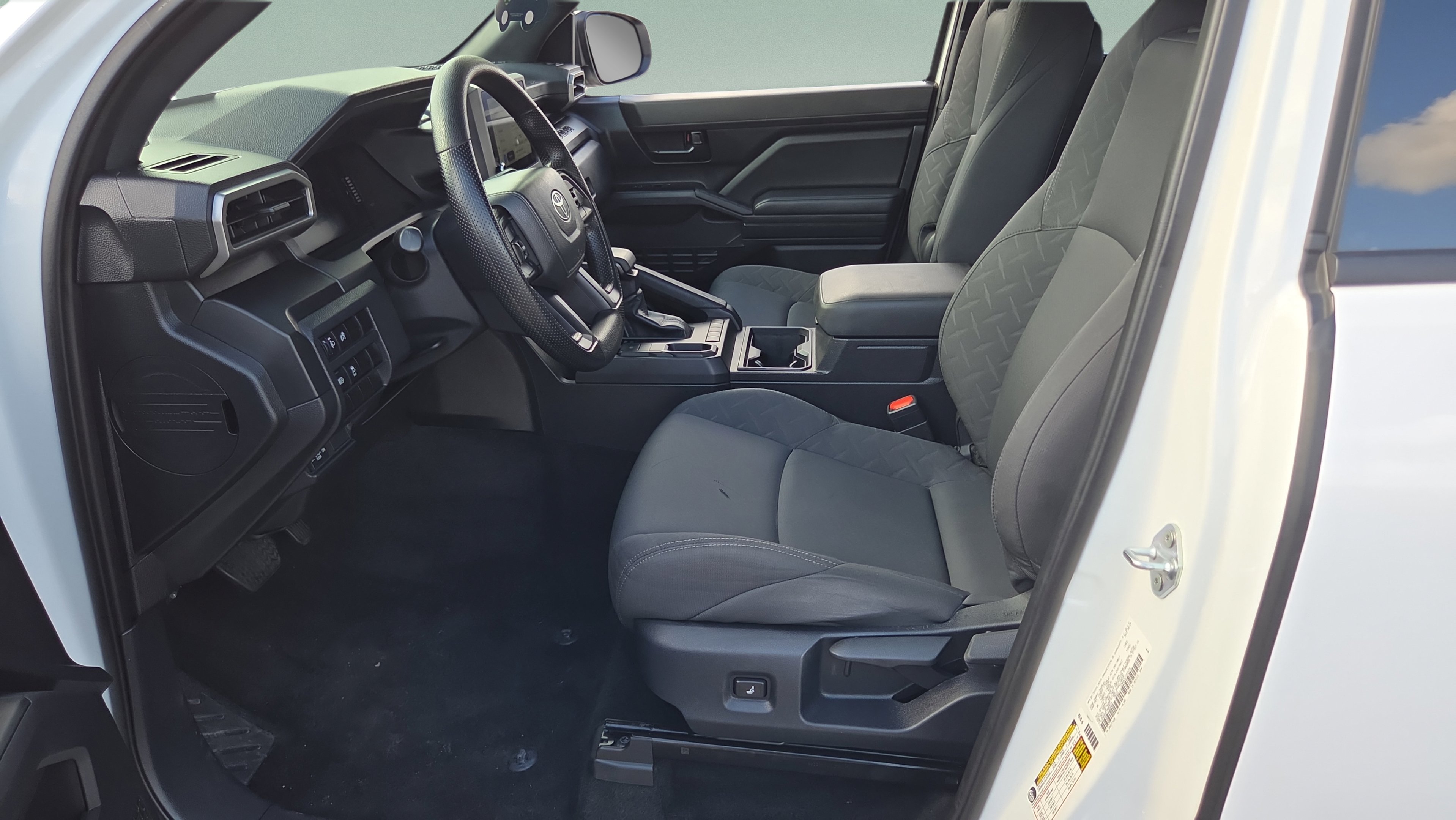 Used 2024 Toyota Tacoma SR RWD image 10