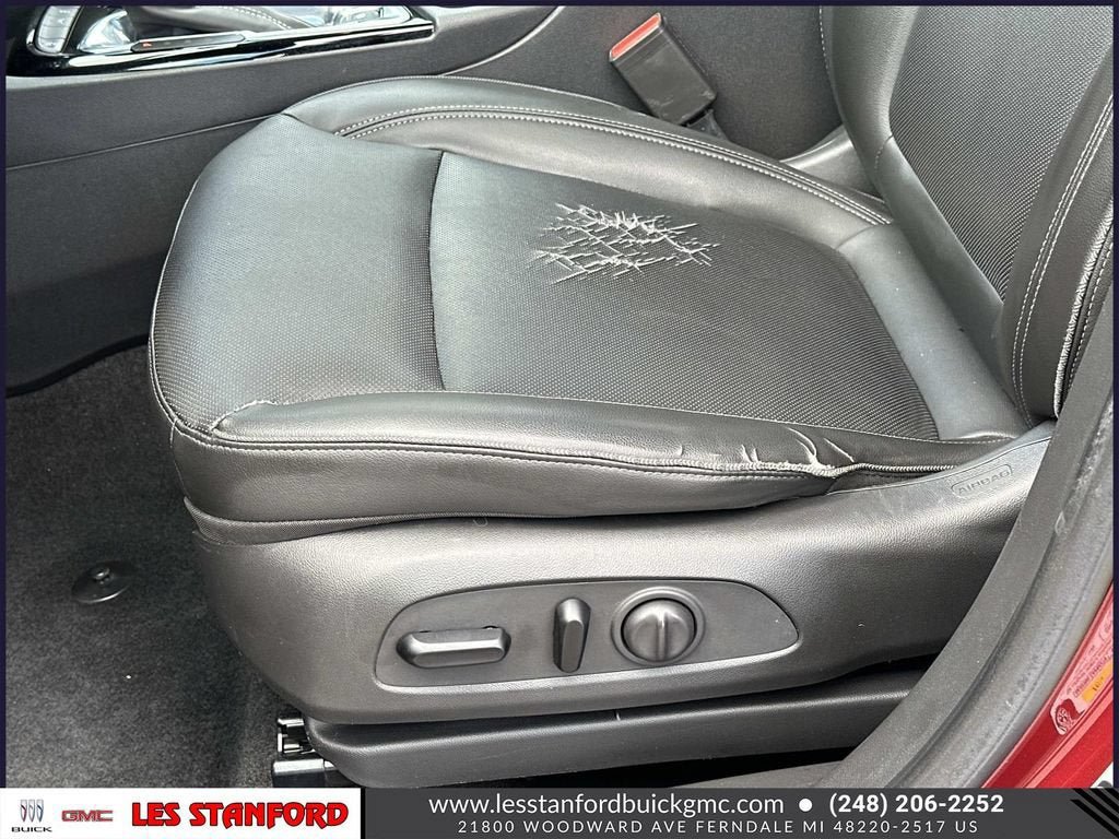 Used 2024 Buick Encore GX Sport Touring w/ Experience Buick Package FWD image 18