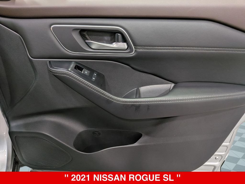 Used 2021 Nissan Rogue SL FWD image 32
