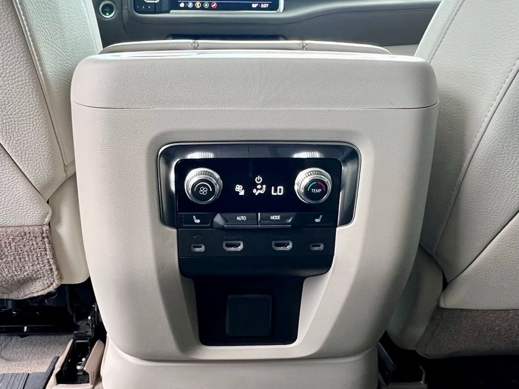 Used 2021 GMC Yukon Denali w/ Denali Ultimate Package image 22