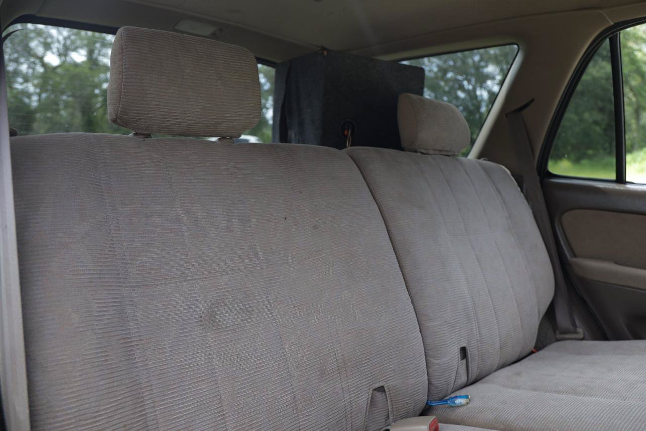 Used 2000 Toyota 4Runner SR5 w/ Upgrade Value Pkg 2 RWD image 14