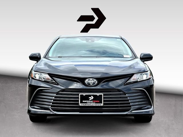 Used 2023 Toyota Camry LE FWD image 3