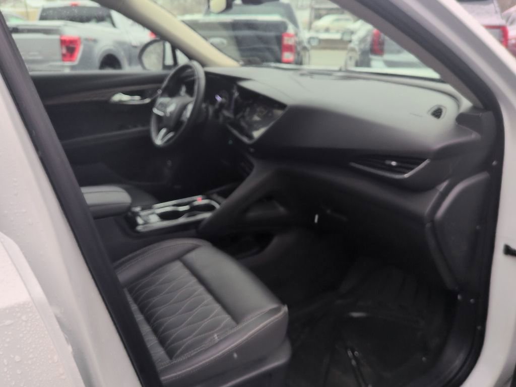 Used 2022 Buick Envision Avenir w/ Safety Package image 20