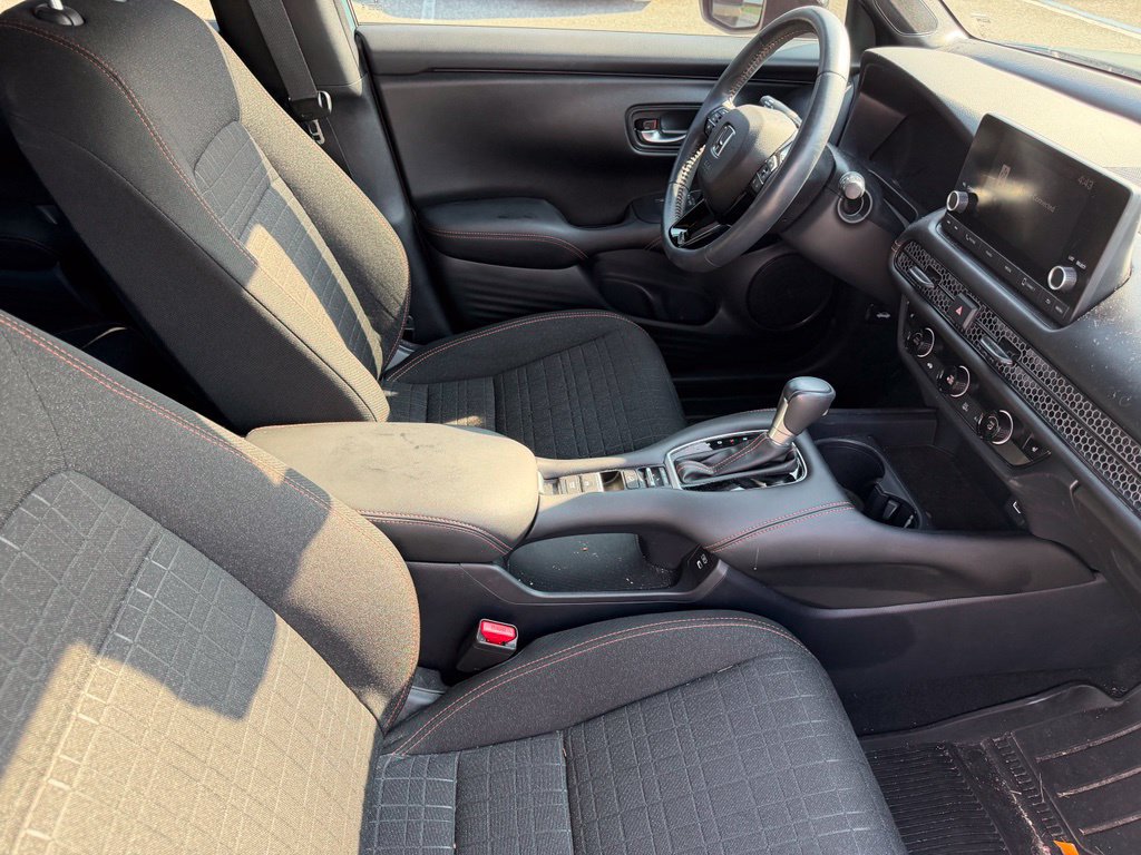 Used 2024 Honda HR-V Sport image 16