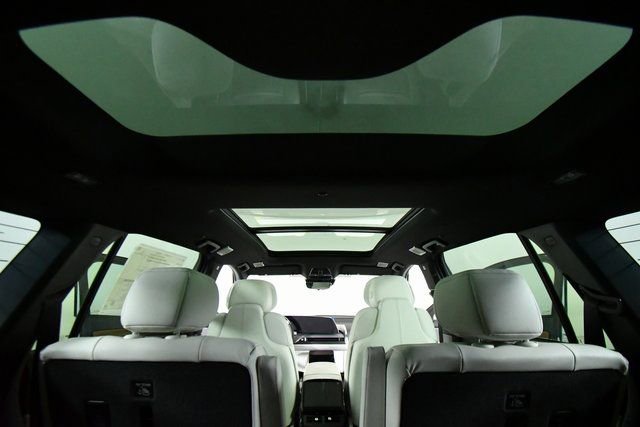 New 2026 Cadillac Vistiq Sport w/ LPO, Floor Liner Package image 26