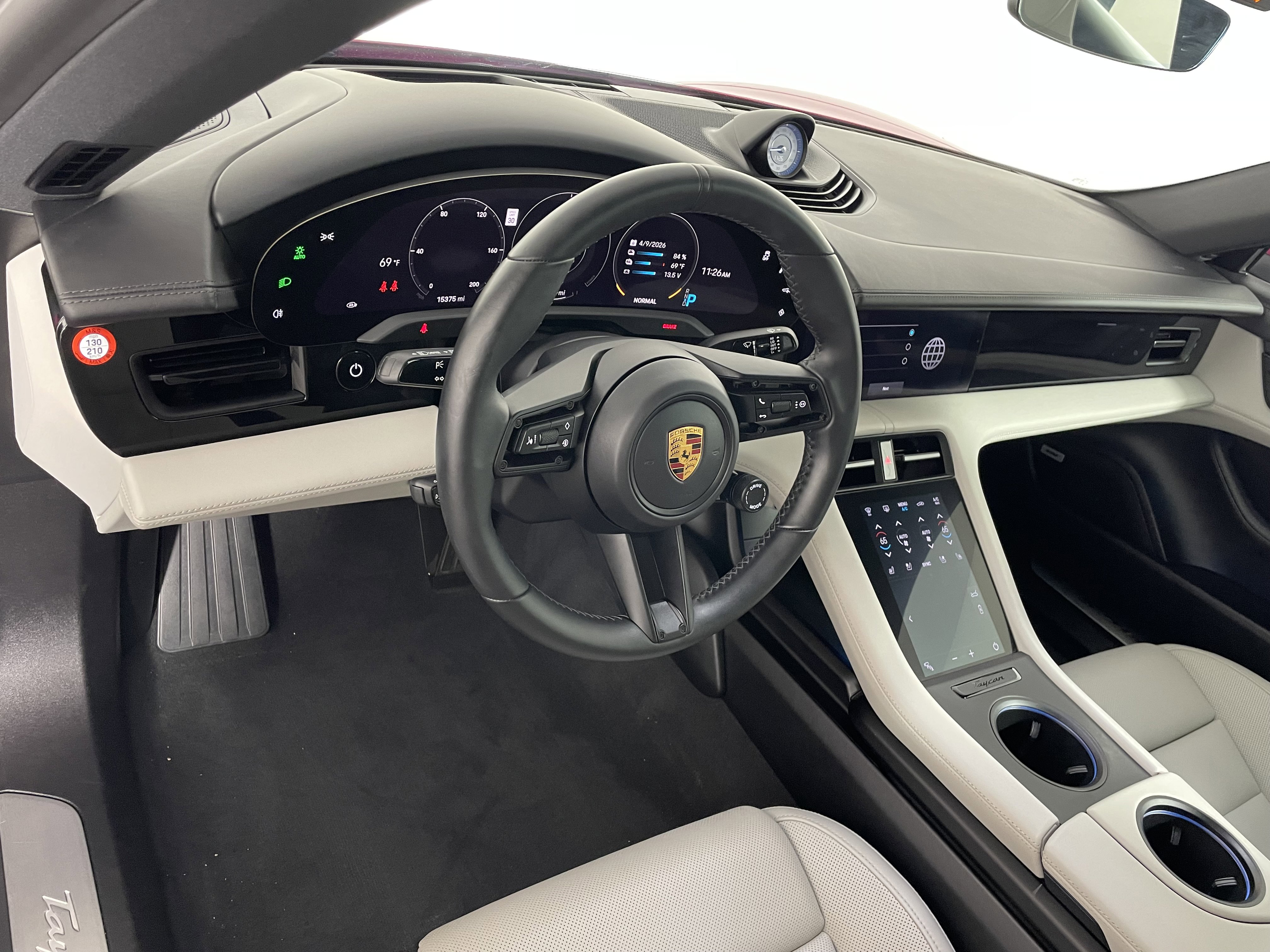 Certified 2022 Porsche Taycan 4S image 4