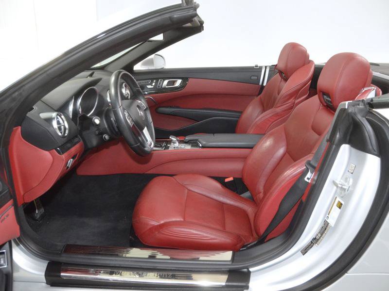 Used 2016 Mercedes-Benz SL 550 550 w/ Driver Assistance Package image 19