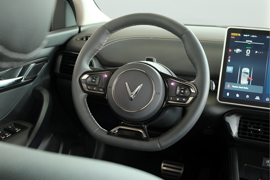 New 2025 VinFast VF 8 Eco AWD/4WD image 8
