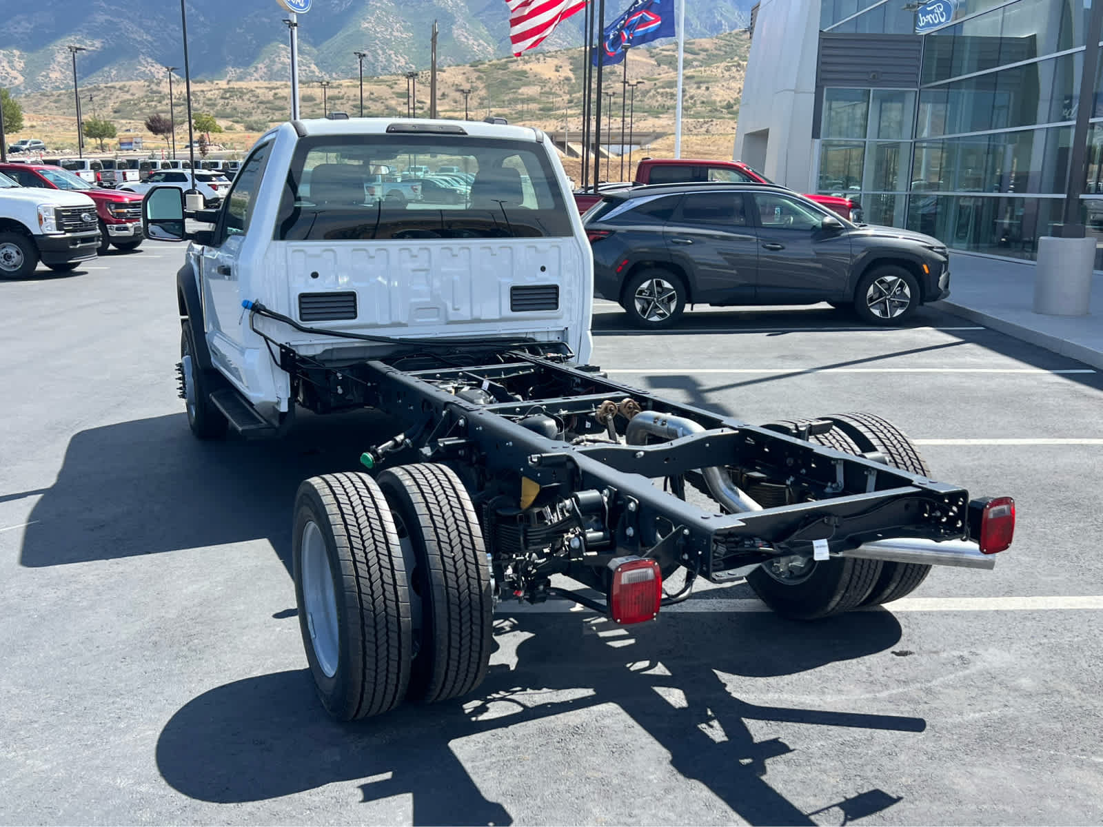 New 2026 Ford F550 4x4 Regular Cab Super Duty w/ XL Chrome Package image 10