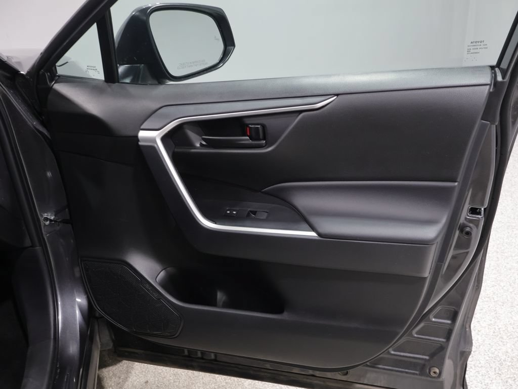 Certified 2024 Toyota RAV4 LE AWD/4WD image 24