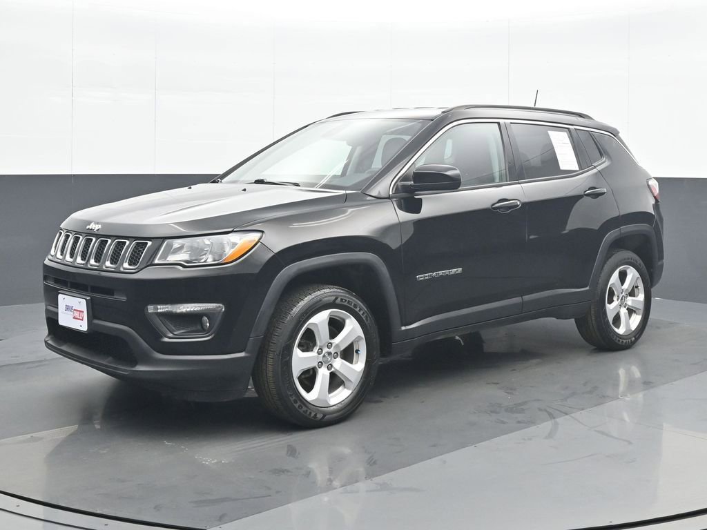 Used 2018 Jeep Compass Latitude w/ Popular Equipment Group image 2