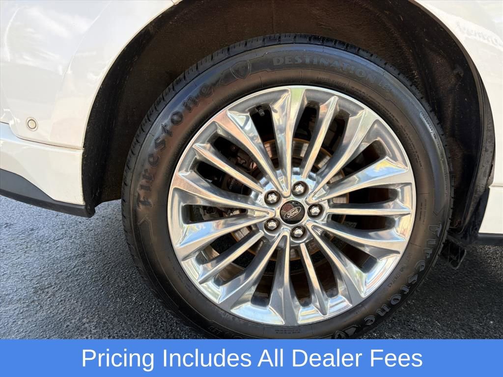 Used 2020 Ford Edge Titanium w/ Equipment Group 301A AWD/4WD image 26
