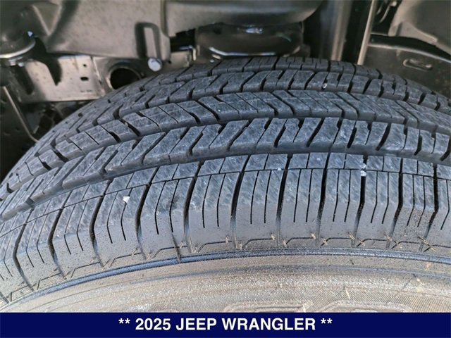 New 2025 Jeep Wrangler Sahara w/ Technology Group image 31