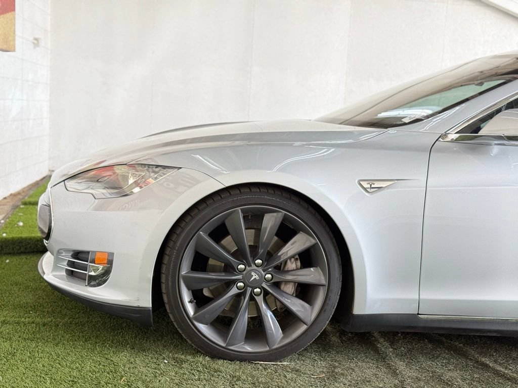 Used 2012 Tesla Model S Signature Performance RWD image 44