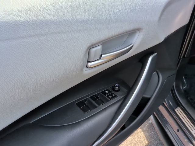 Used 2023 Toyota Corolla SE w/ SE Premium Package image 18