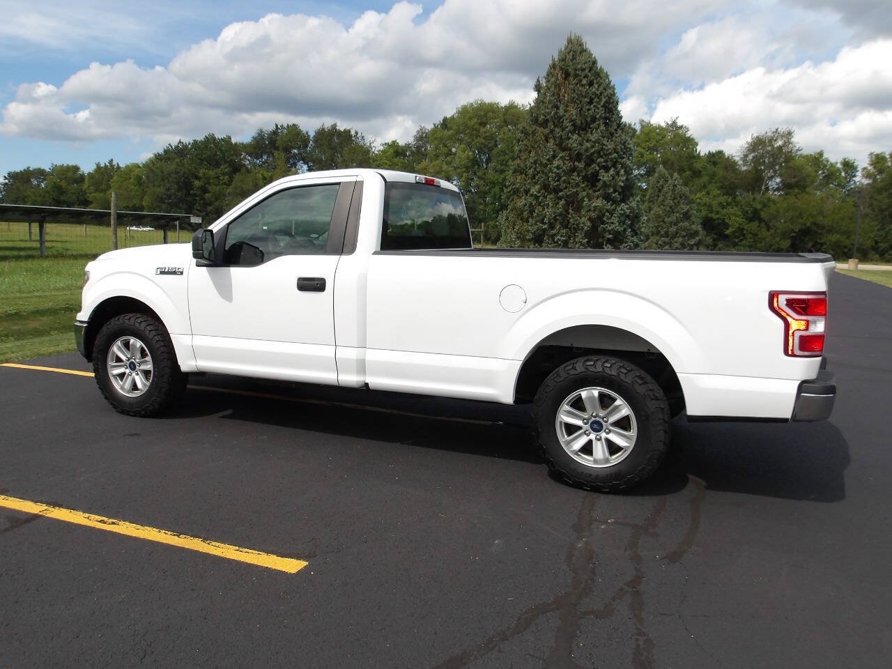 Used 2019 Ford F150 XL w/ Equipment Group 101A Mid RWD image 12