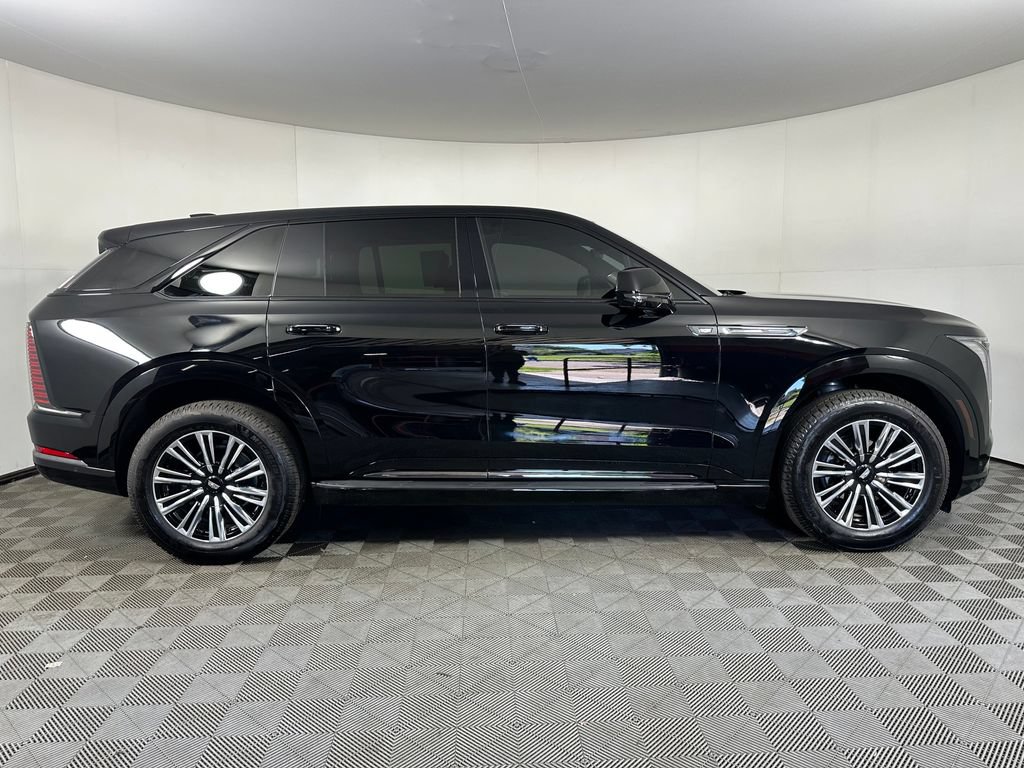 Used 2025 Cadillac Escalade IQ Sport 2 AWD/4WD image 6