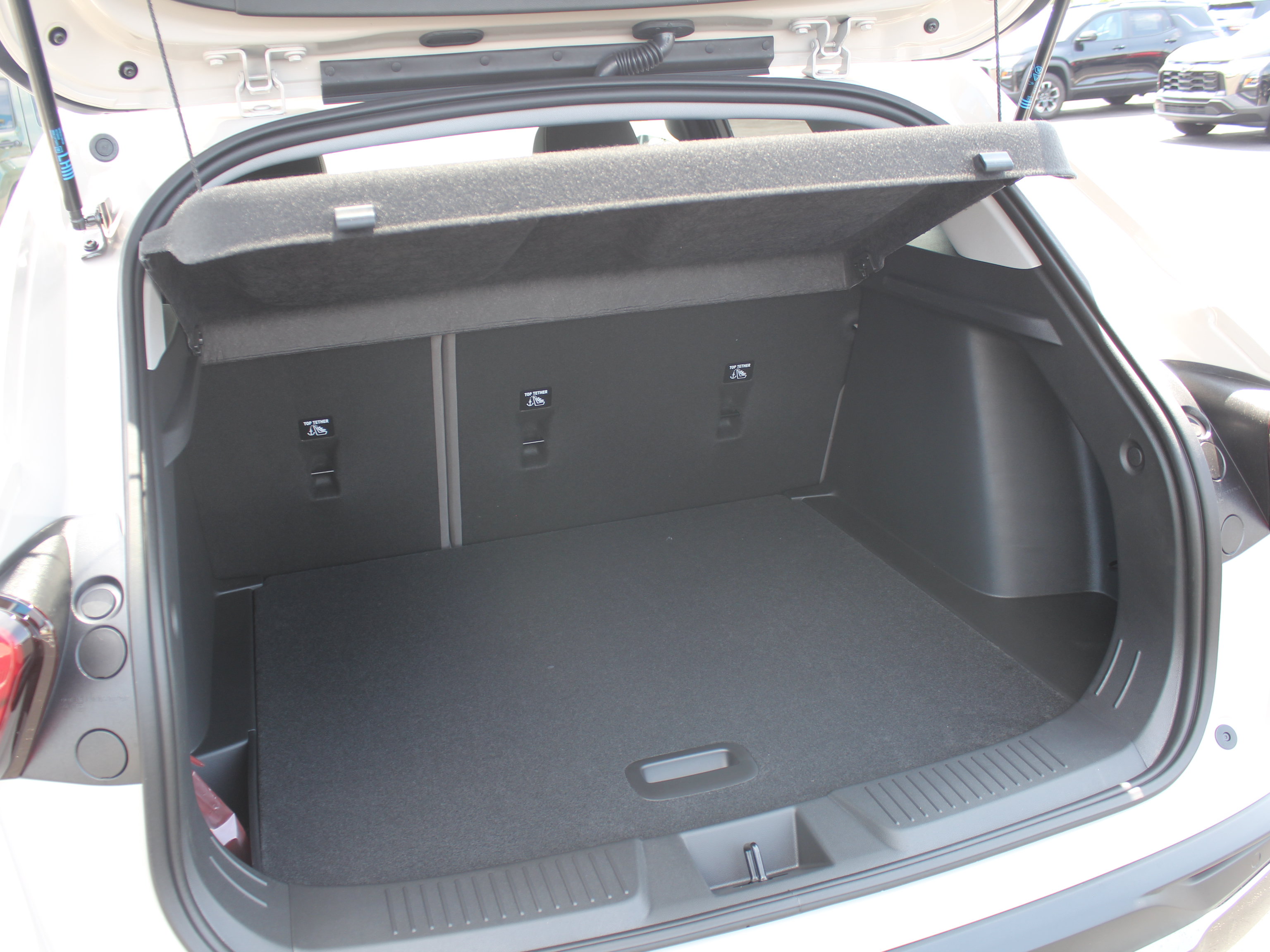 New 2026 Chevrolet Trax ACTIV w/ Driver Confidence Package FWD image 18