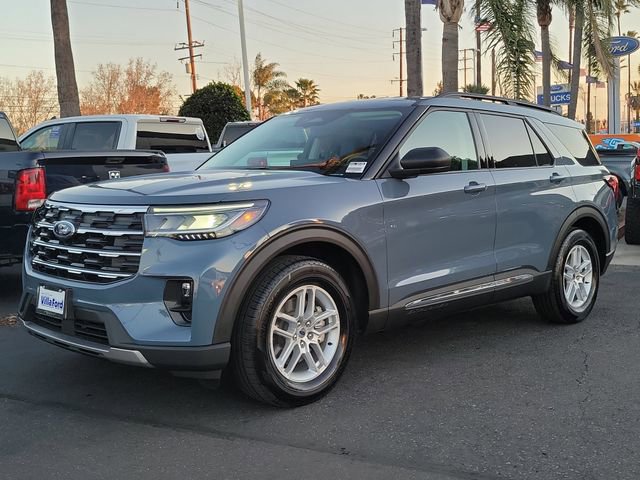 Used 2025 Ford Explorer Active w/ Active Comfort Package RWD image 27