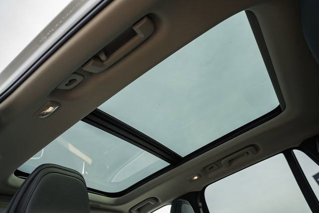 Used 2023 Volvo XC90 B6 Plus w/ Protection Package image 34