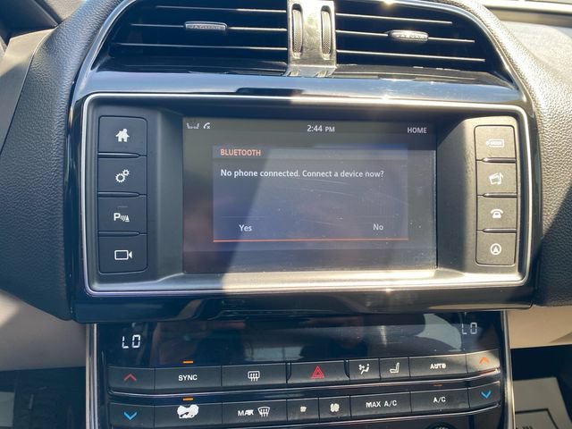 Used 2017 Jaguar XE Prestige RWD image 25