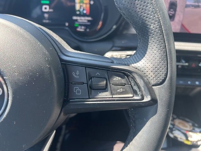 Used 2024 Alfa Romeo Tonale Ti image 18