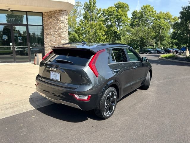 Used 2023 Kia Niro Wave FWD image 7