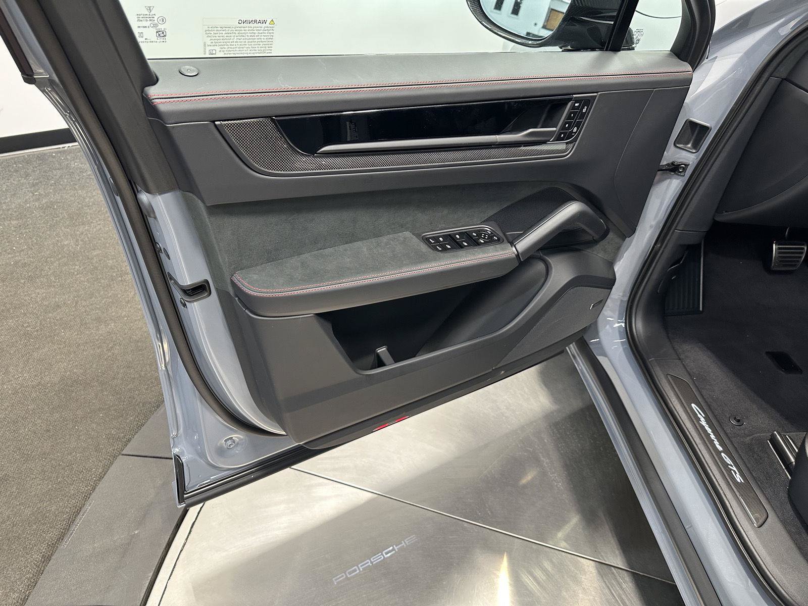 New 2026 Porsche Cayenne GTS AWD/4WD image 15