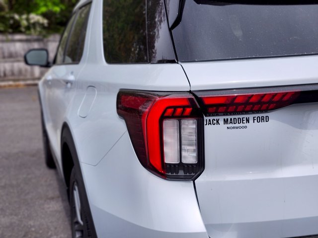 New 2026 Ford Explorer ST-Line w/ ST-Line Street Pack AWD/4WD image 9