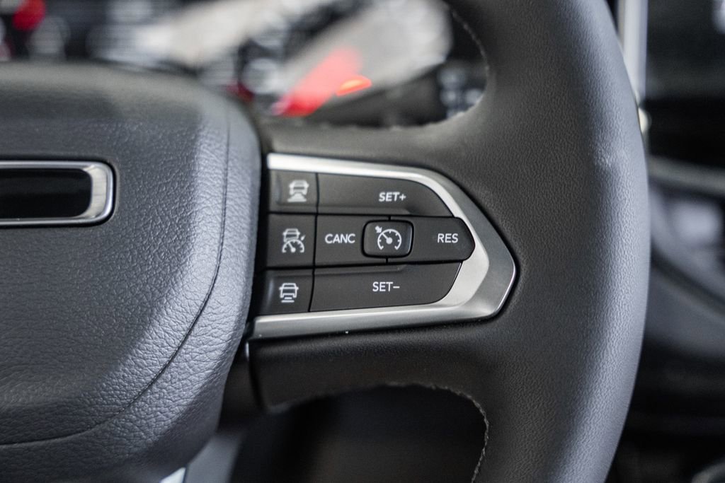 New 2025 Jeep Compass Limited w/ Sun & Sound Group image 26