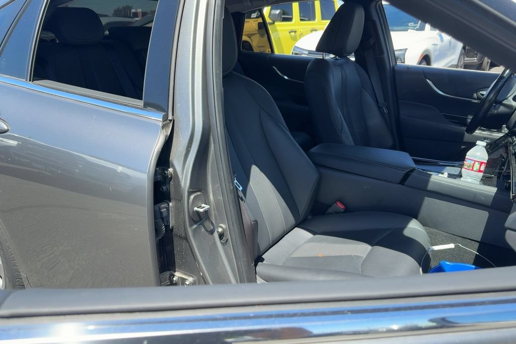 Used 2022 Toyota Mirai w/ Advanced Technology Package RWD image 15