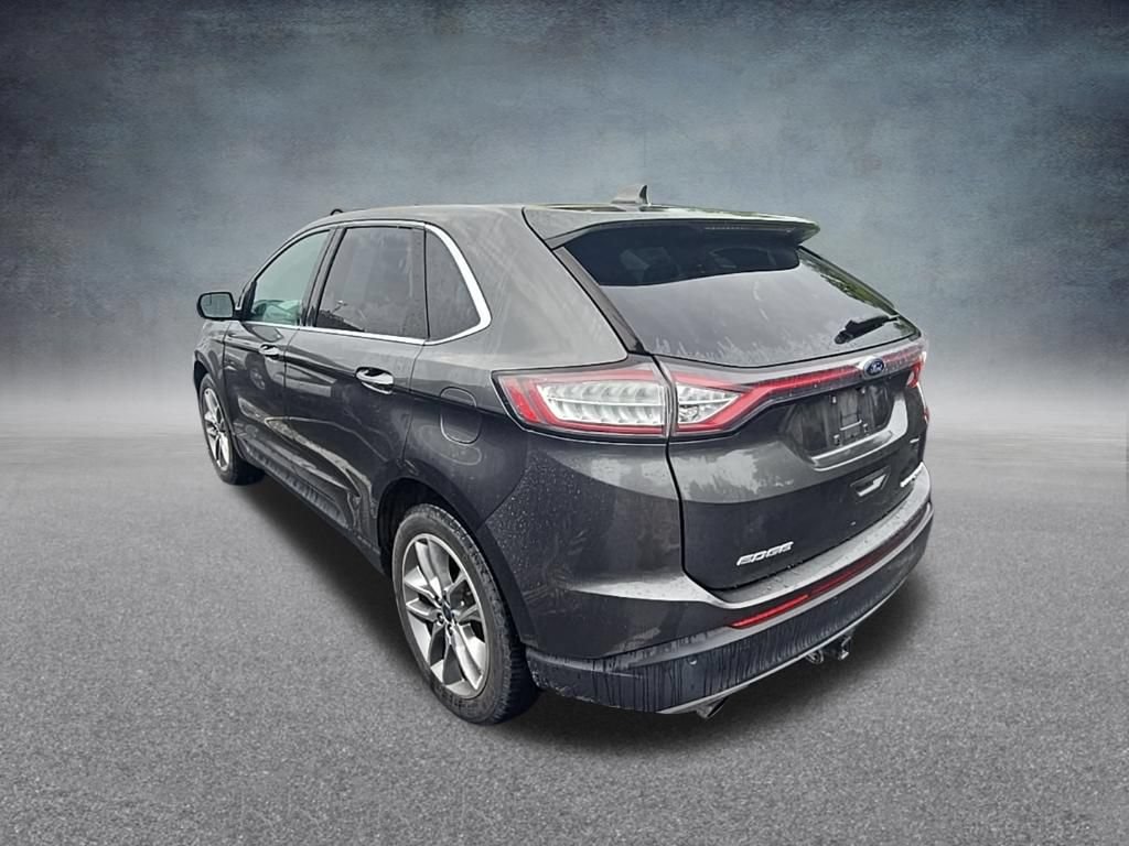 Used 2018 Ford Edge Titanium w/ Technology Package AWD/4WD image 4
